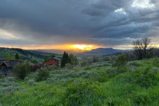 6 Day Tour: Grand Teton, Yellowstone, Rocky Mountain, and Colorado Hot Spring