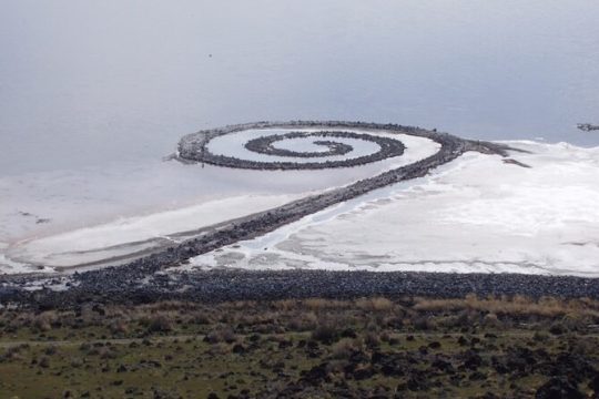 Private Tour in Spiral Jetty and Pink Lake